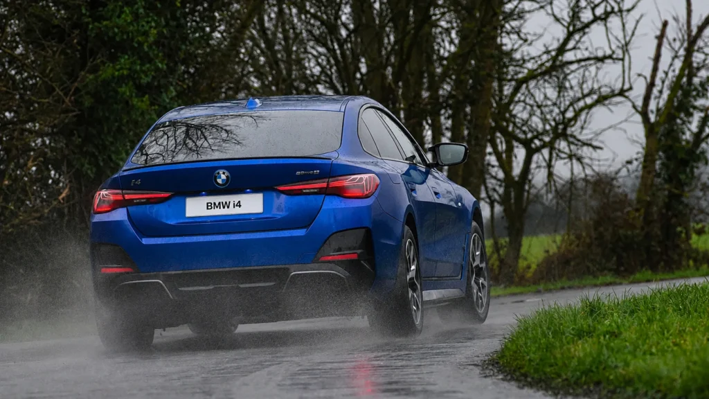 BMW i4